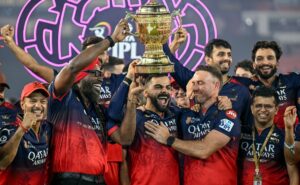 51ovgjp rcb kohli de villiers and gayle bcci 625x300 02 october 25