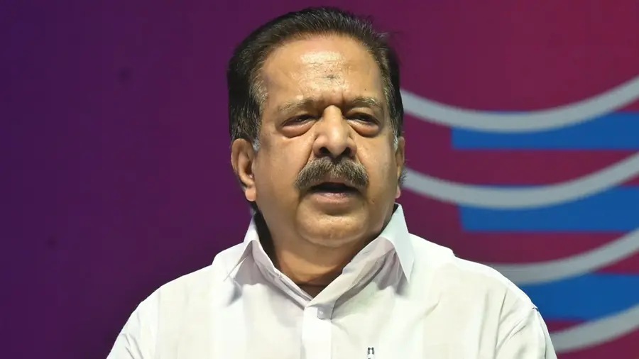 വൻ പൊലീസ് അഴിച്ചുപണി; 30 ഐ.പി.എസ് ഉദ്യോഗസ്ഥരെ സ്ഥലംമാറ്റി rameshchennithala 1737543074313 900x506