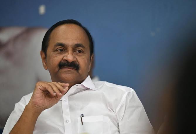സർവകലാശാല നിയമനങ്ങൾ മുൻ സർക്കാരിന്റെ തീരുമാനങ്ങളുടെ തുടർച്ചയെന്ന് മുഖ്യമന്ത്രി വി.ഡി. സതീശൻ; മറുപടിയുമായി ആർ. ബിന്ദു images Kerala news media image