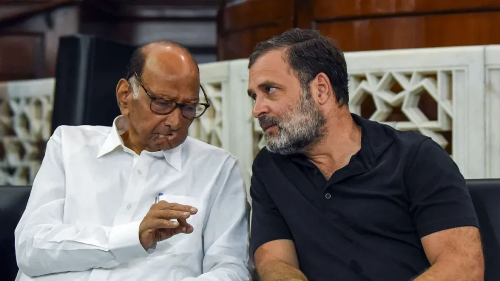 എൻസിപി ലയന ചർച്ചകൾക്ക് നേതൃത്വം നിഷേധം; കോൺഗ്രസുമായുള്ള ലയനത്തിന് ഔദ്യോഗിക നിർദേശം ലഭിച്ചിട്ടില്ലെന്ന് നേതാക്കൾ sharad pawar rahul gandhi Kerala news media image