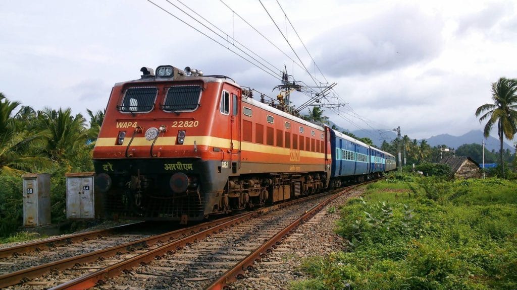 wap 4 class locomotive of indian railways 1 1024x576
