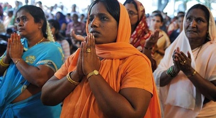 കേരളത്തിലെ സ്ത്രീയും മാതാവും: ഒരു വിശ്വാസപ്രതീകം എങ്ങനെ സാമൂഹിക രൂപമായി മാറി